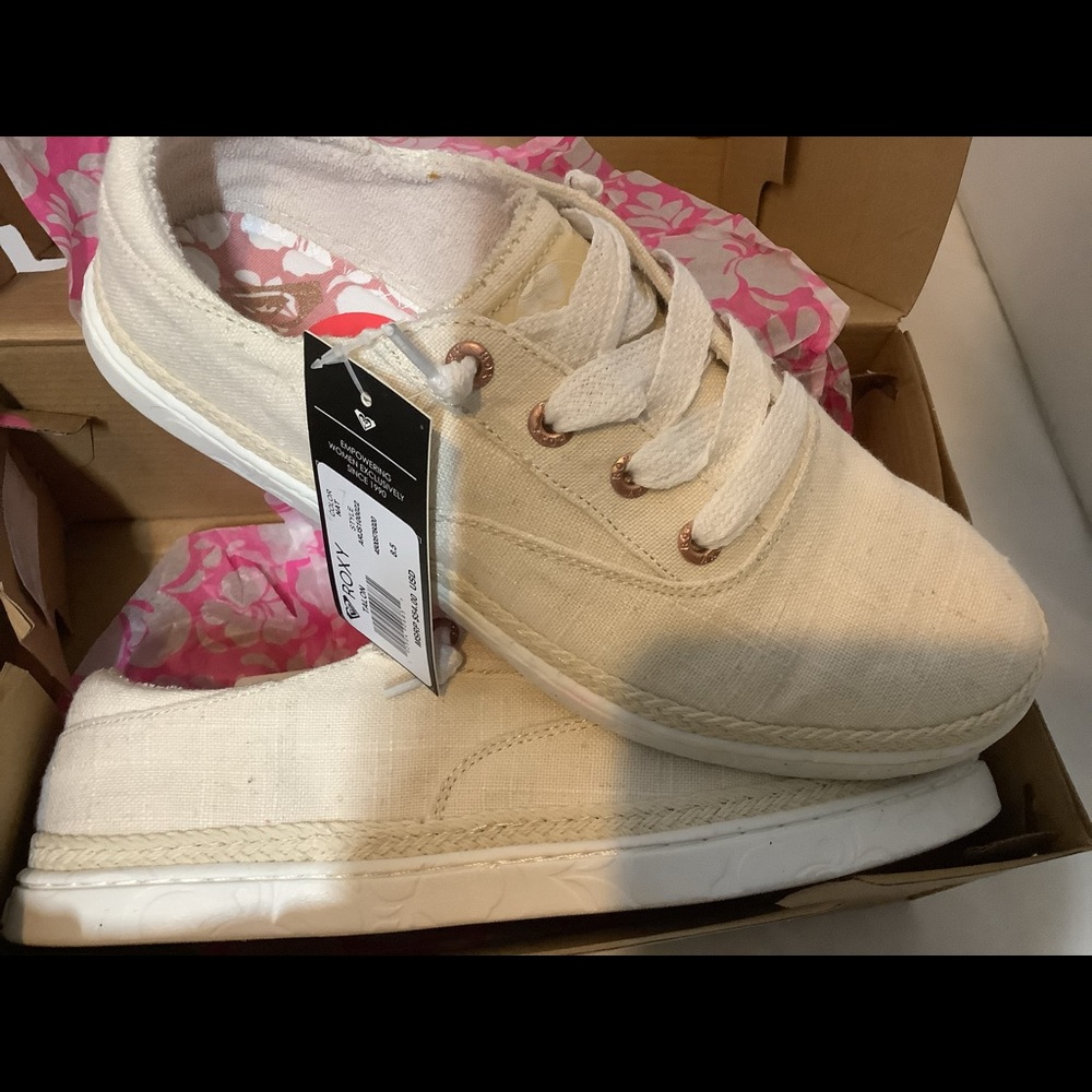 Walking shoes